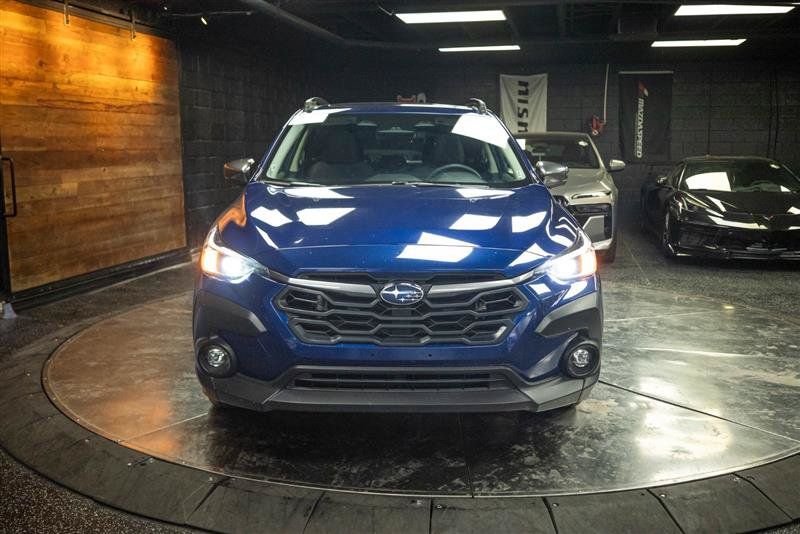 Used 2025 Subaru Crosstrek 2.5i Premium AWD/4WD image 4