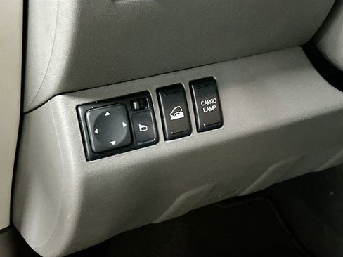 Used 2020 Nissan Frontier SV image 11