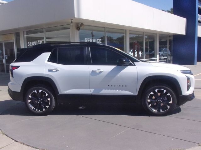 Used 2025 Chevrolet Equinox RS FWD image 13