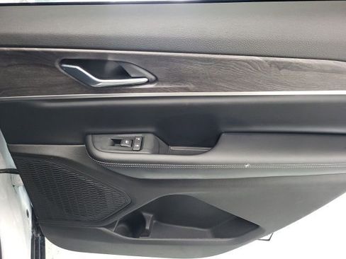 New 2025 Jeep Grand Cherokee L Limited image 37