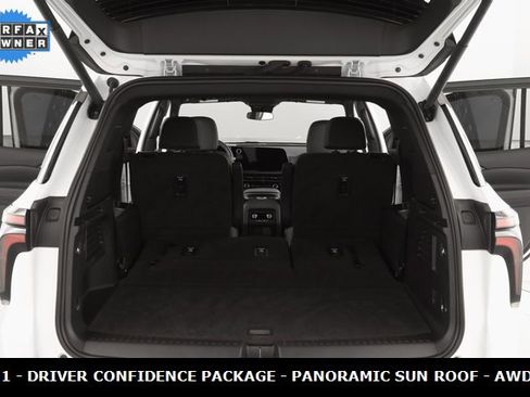 Used 2025 Chevrolet Traverse Z71 w/ Driver Confidence Package image 16