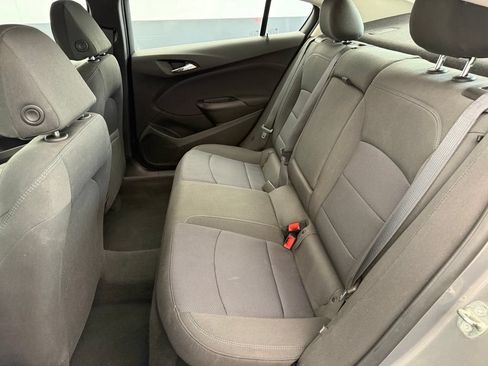 Used 2018 Chevrolet Cruze LT w/ Convenience Package FWD image 61