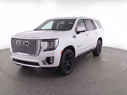 Used 2021 GMC Yukon Denali w/ LPO, Illumination Package AWD/4WD image 3
