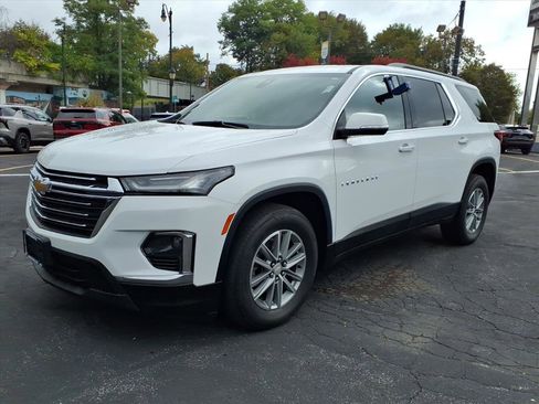 Used 2023 Chevrolet Traverse LT image 7