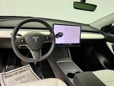 Used 2021 Tesla Model Y Long Range AWD/4WD image 12