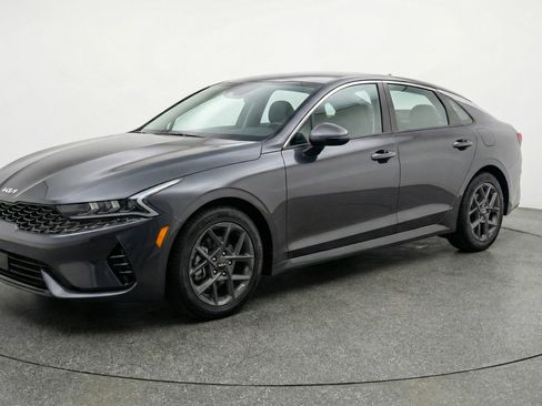 Used 2025 Kia K5 LXS image 3