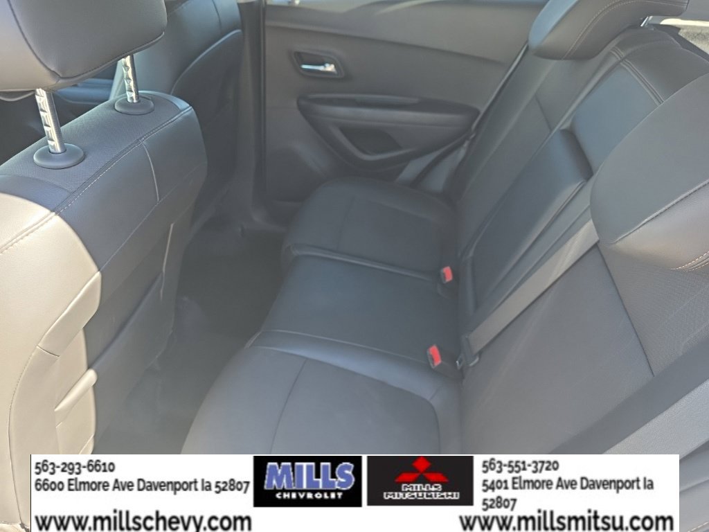 Used 2020 Chevrolet Trax LT w/ LT Convenience Package FWD image 15