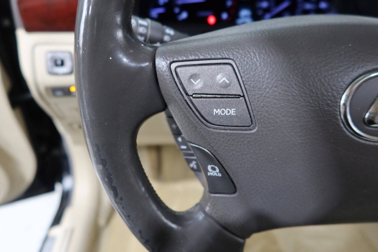Used 2012 Lexus LS 460 w/ Comfort Pkg RWD image 34