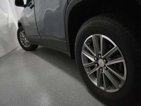 Certified 2023 Chevrolet Traverse LT AWD/4WD image 9