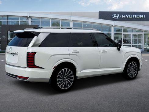 New 2026 Hyundai Palisade Calligraphy FWD image 8