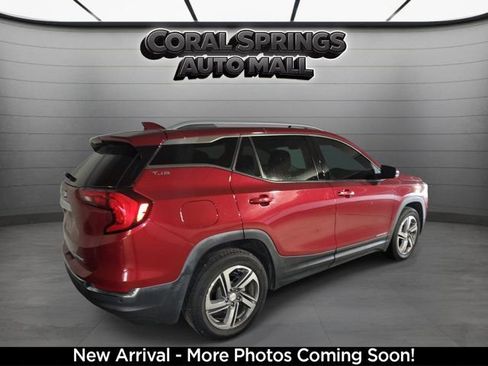 Used 2020 GMC Terrain SLT w/ Preferred Package FWD image 2