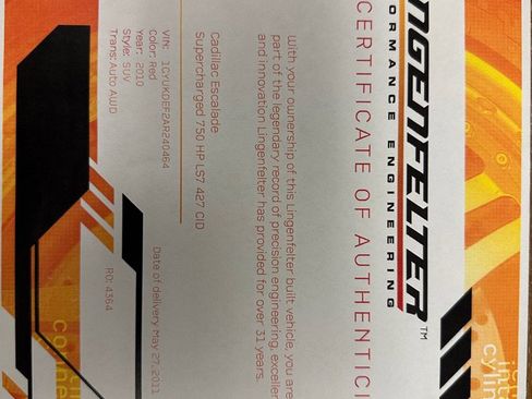 Used 2010 Cadillac Escalade Platinum image 2