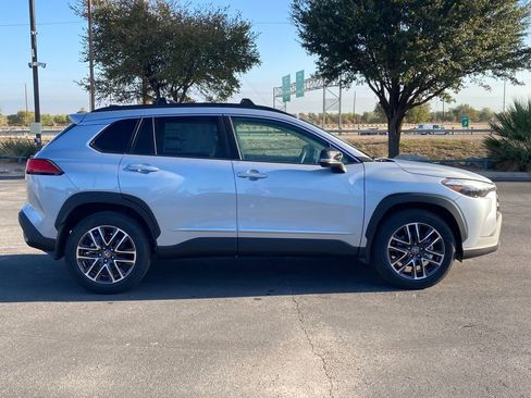 New 2026 Toyota Corolla Cross XLE FWD image 3