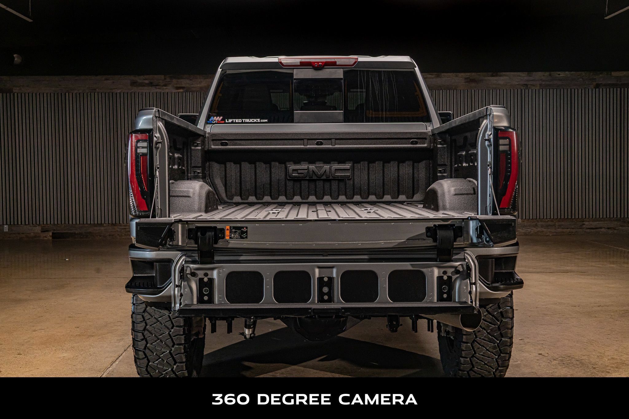 Used 2026 GMC Sierra 2500 AT4 w/ AT4 Premium Plus Package AWD/4WD image 9
