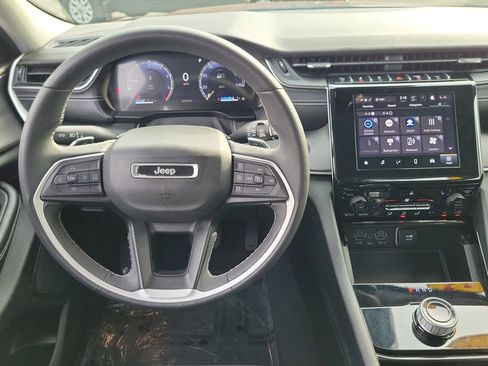 Used 2023 Jeep Grand Cherokee L Laredo w/ Luxury Tech Group I image 4