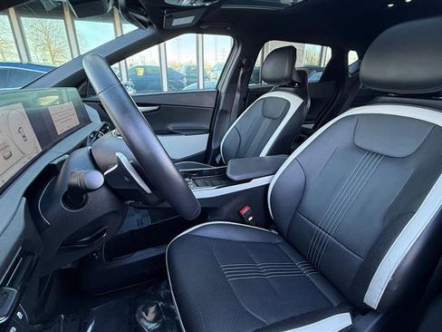 Used 2023 Kia EV6 GT-Line image 16