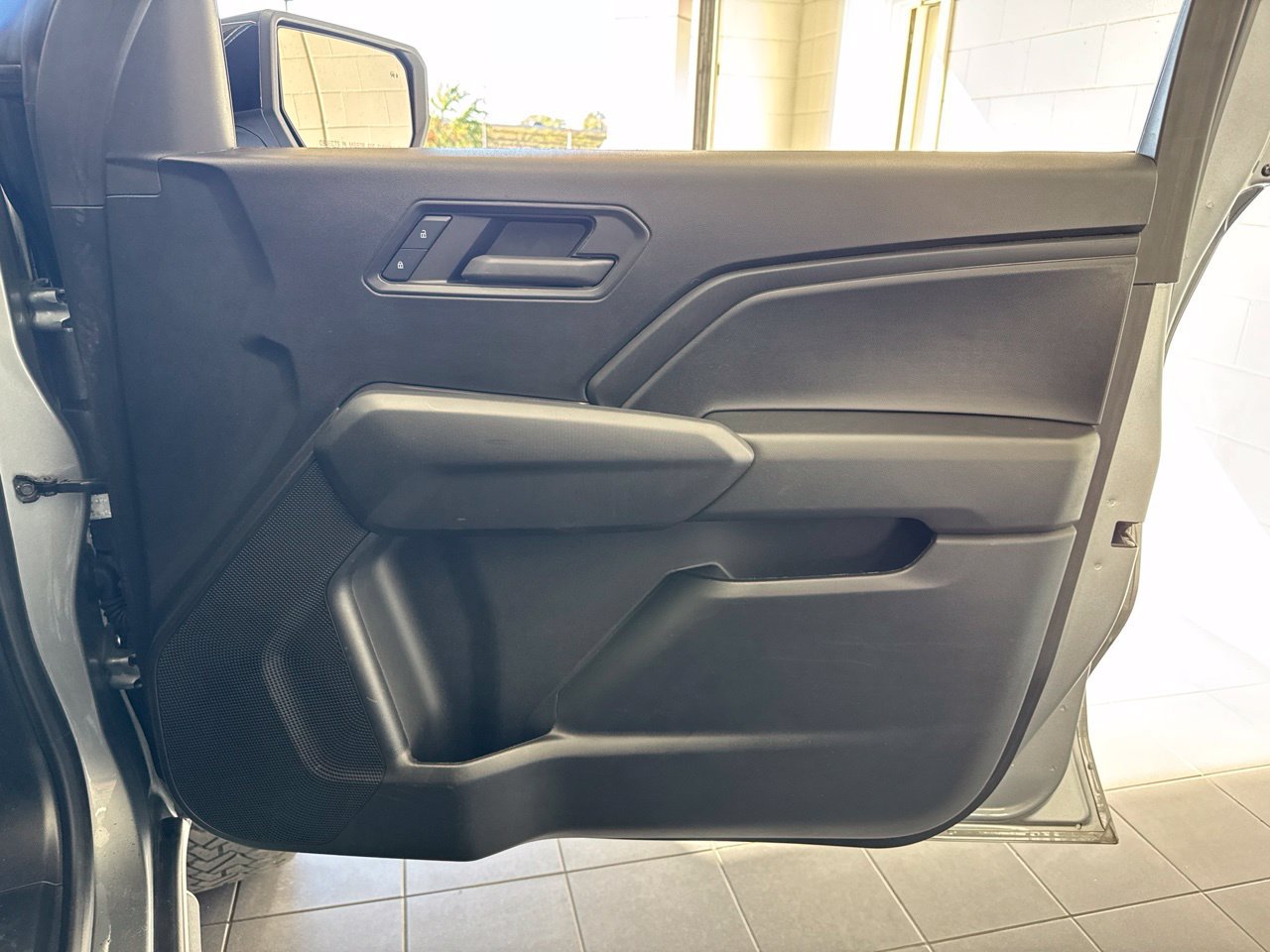 Used 2024 Chevrolet Colorado Trail Boss w/ Technology Package AWD/4WD image 53