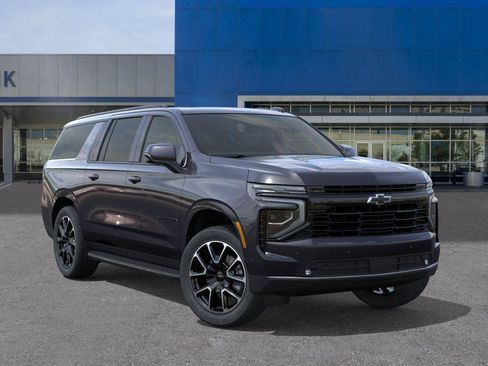 New 2026 Chevrolet Suburban RST w/ Comfort Package AWD/4WD image 7