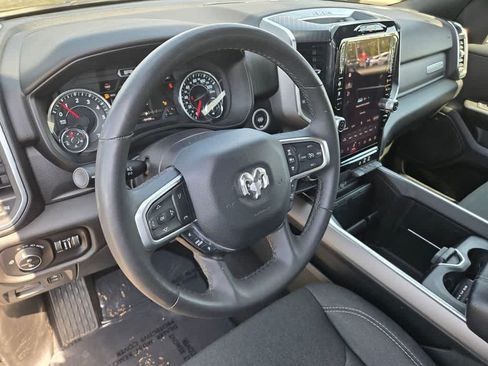 Used 2025 RAM 1500 Big Horn AWD/4WD image 10