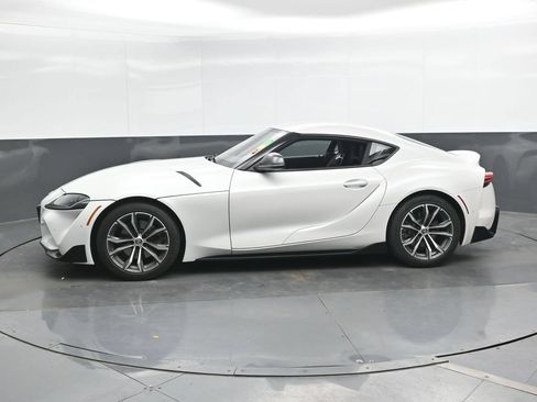 Used 2022 Toyota Supra w/ Safety & Technology Package RWD image 8