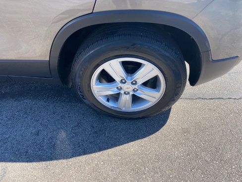 Used 2020 Chevrolet Trax LT image 22