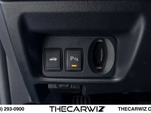 Used 2020 Nissan GT-R Premium AWD/4WD image 71