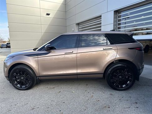 Used 2024 Land Rover Range Rover Evoque S image 4