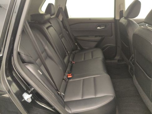 Used 2022 Nissan Rogue SV w/ SV Premium Package FWD image 19