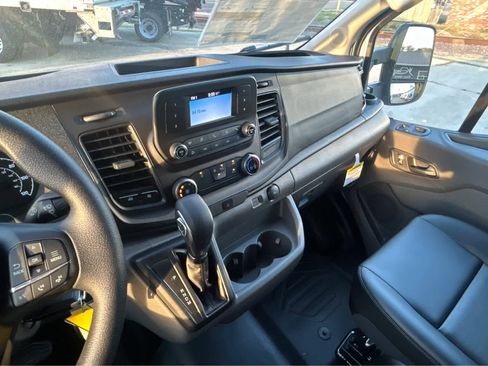 New 2025 Ford Transit 250 148 Medium Roof w/ Load Area Protection Package image 29