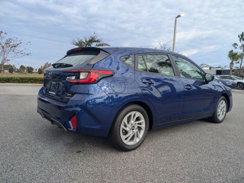 Certified 2025 Subaru Impreza 2.0i image 4