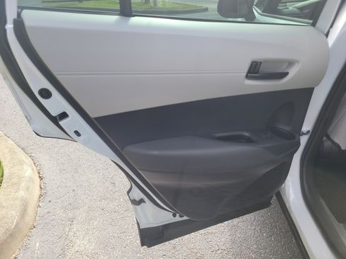 Certified 2026 Toyota Corolla Cross L FWD image 12