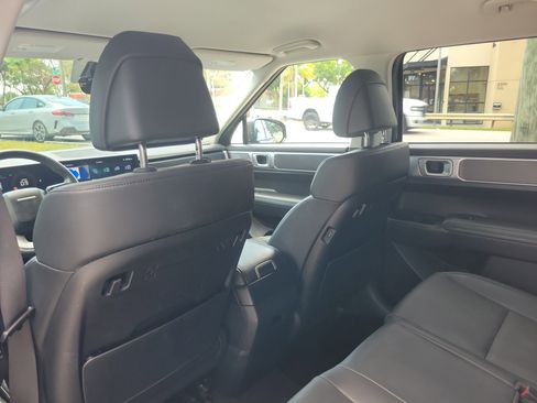 Used 2024 Hyundai Santa Fe SEL AWD/4WD image 14