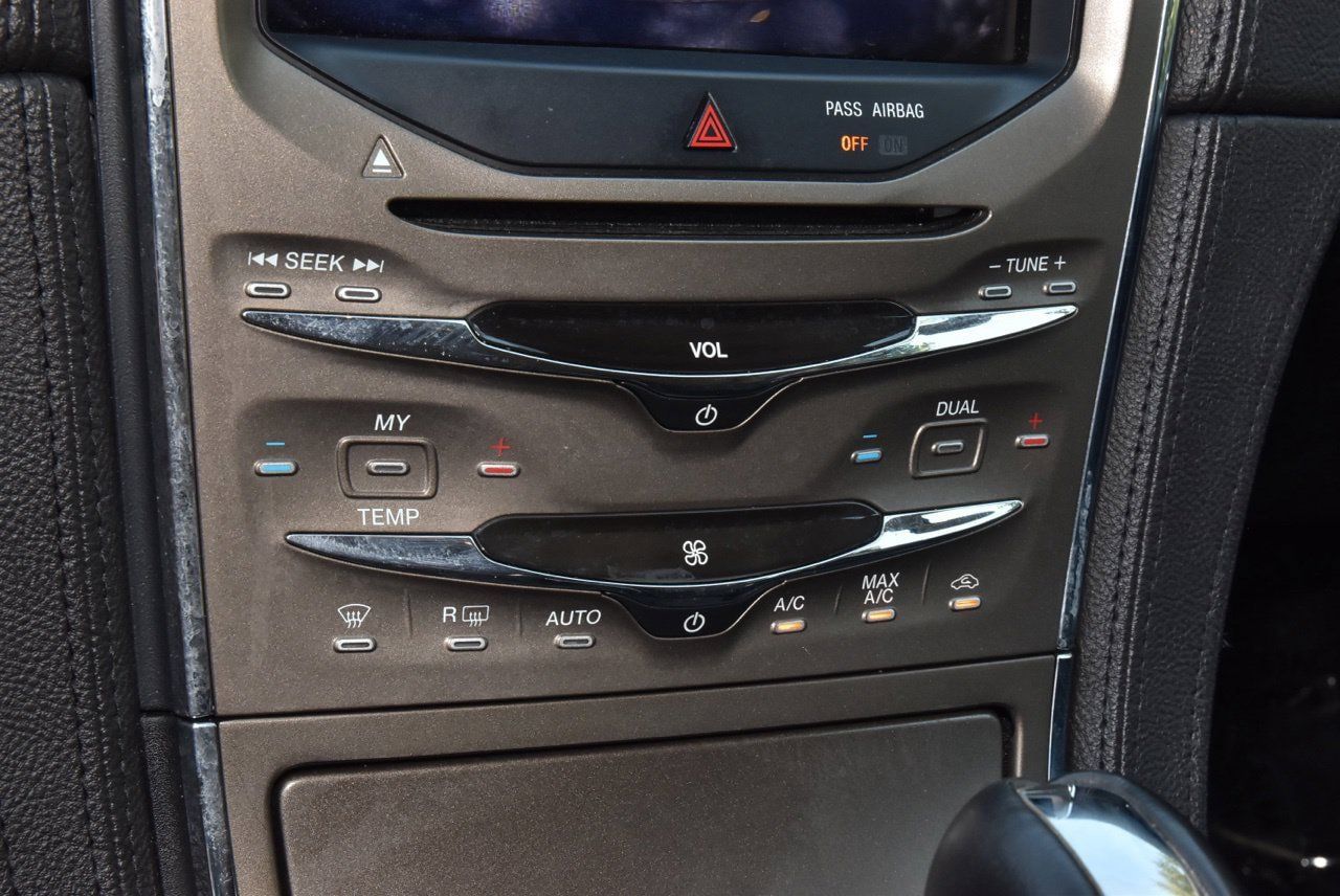 Used 2013 Lincoln MKX FWD image 29