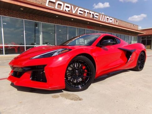 Used 2025 Chevrolet Corvette Z06 w/ Battery Protection Package RWD image 1