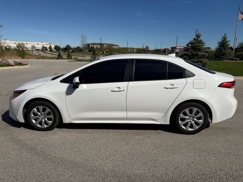 Used 2022 Toyota Corolla LE FWD image 5