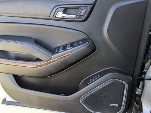 Used 2019 Chevrolet Tahoe Premier w/ Premier Plus Edition image 17