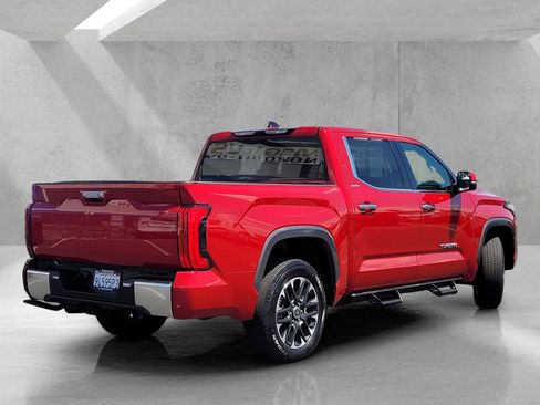 Used 2023 Toyota Tundra Limited w/ Power Package RWD image 4