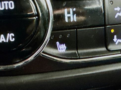 Used 2021 Chevrolet TrailBlazer RS w/ Convenience Package image 4