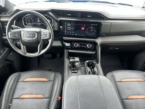 Used 2023 GMC Sierra 1500 AT4 w/ AT4 Premium Package AWD/4WD image 18