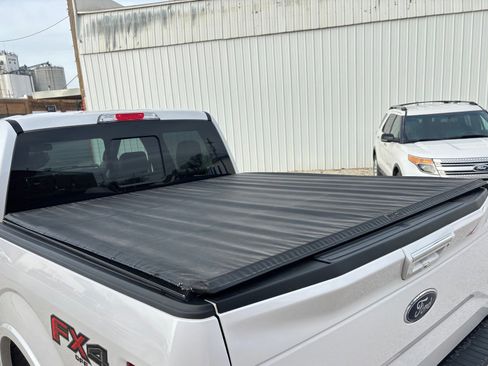 Used 2016 Ford F150 Lariat w/ Equipment Group 502A Luxury image 11