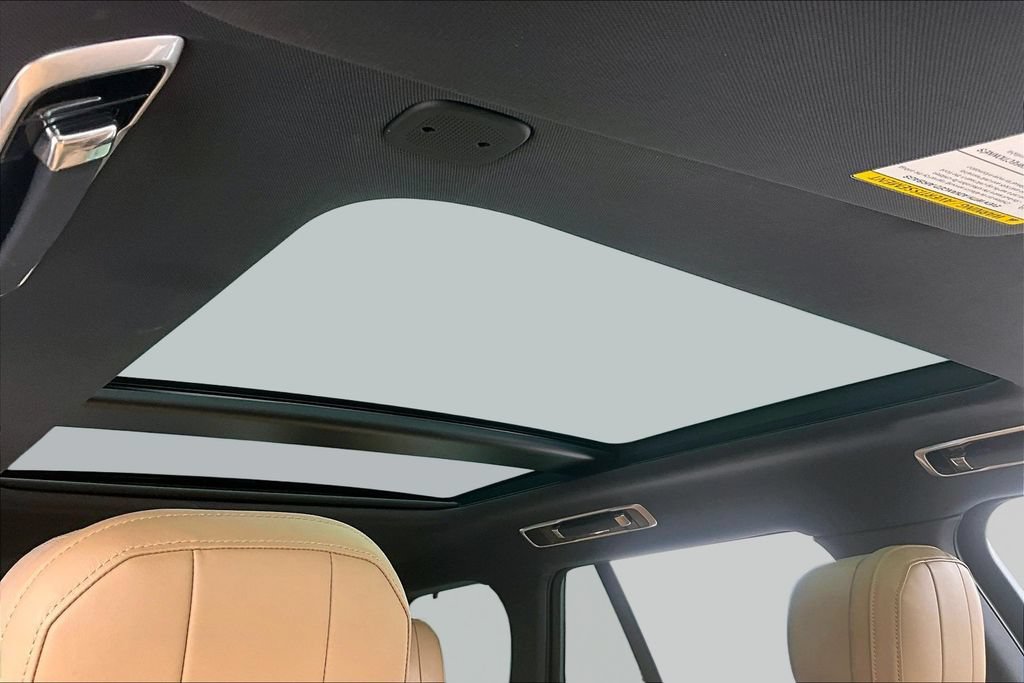 Used 2023 Land Rover Range Rover SE AWD/4WD image 25