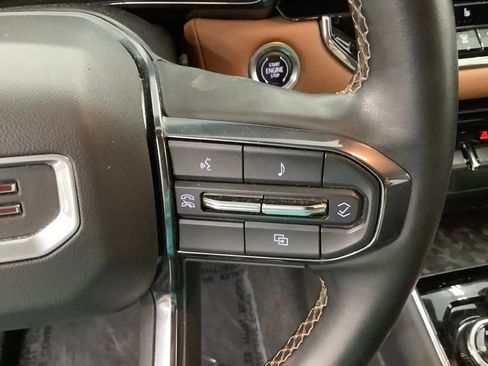 Used 2023 GMC Canyon AT4 image 15