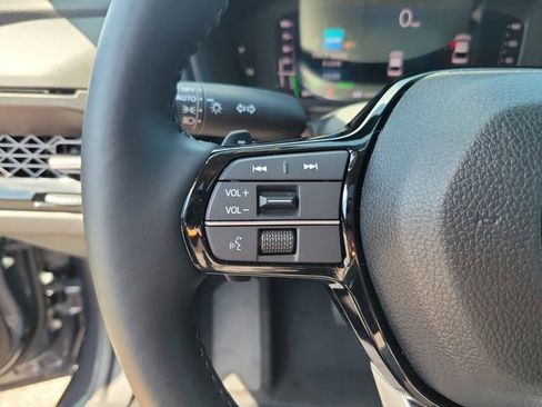 Certified 2025 Honda Accord Touring image 15
