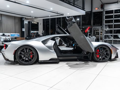 Used 2019 Ford GT image 58