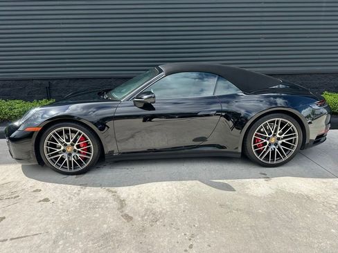 Certified 2022 Porsche 911 Carrera S RWD image 2