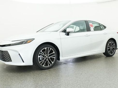 New 2026 Toyota Camry XLE image 8