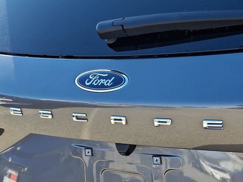 Used 2024 Ford Escape Active AWD/4WD image 28