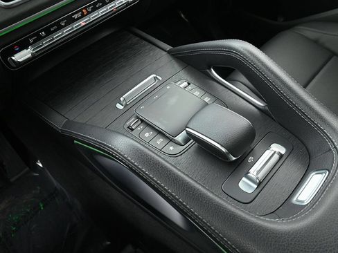 Used 2022 Mercedes-Benz GLS 450 4MATIC image 50