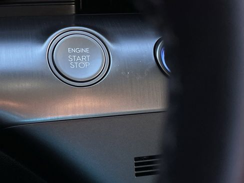 Used 2024 Hyundai Kona SEL image 16