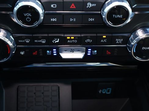 Used 2026 Ford F350 Lariat AWD/4WD image 31